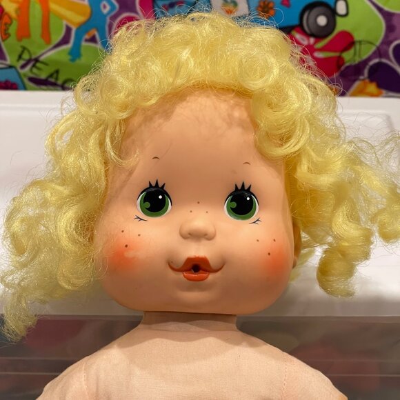 1982 Kenner Lemon Meringue 14" Strawberry Shortcake Doll - Picture 4 of 12